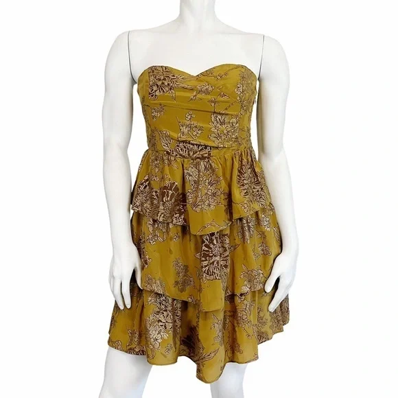 Moulinette Soeurs | Dresses | Anthropologie Moulinette Soeurs Metallic Gold Floral Silk Tiered Strapless Mini | Poshmark Moulinette Soeurs | Dresses | Anthropologie Moulinette Soeurs Metallic Gold Floral Silk Tiered Strapless Mini | Poshmark